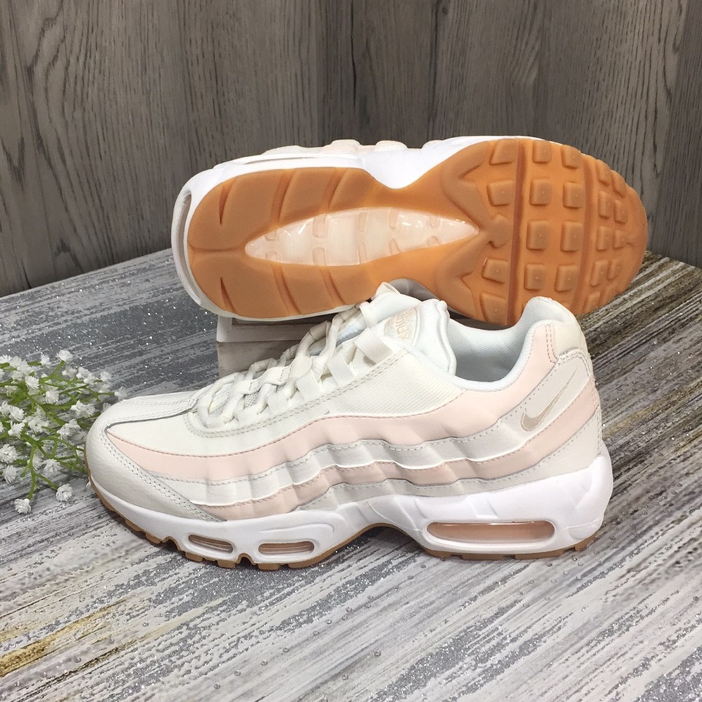 Nike WMNS Air Max 95 - Picture 7 of 8